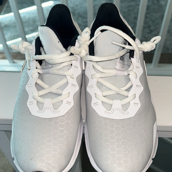 Nike training shoe - Picture 4 of 4